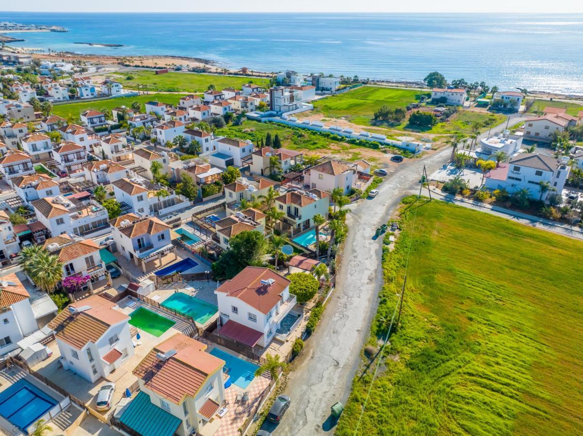 Villa Lynn Chill Out Seaview 아이아 나파 외부 사진