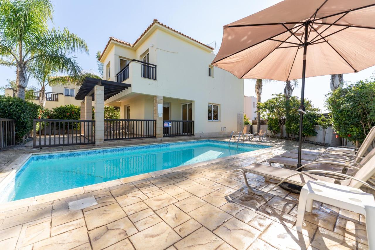 Villa Lynn Chill Out Seaview 아이아 나파 외부 사진