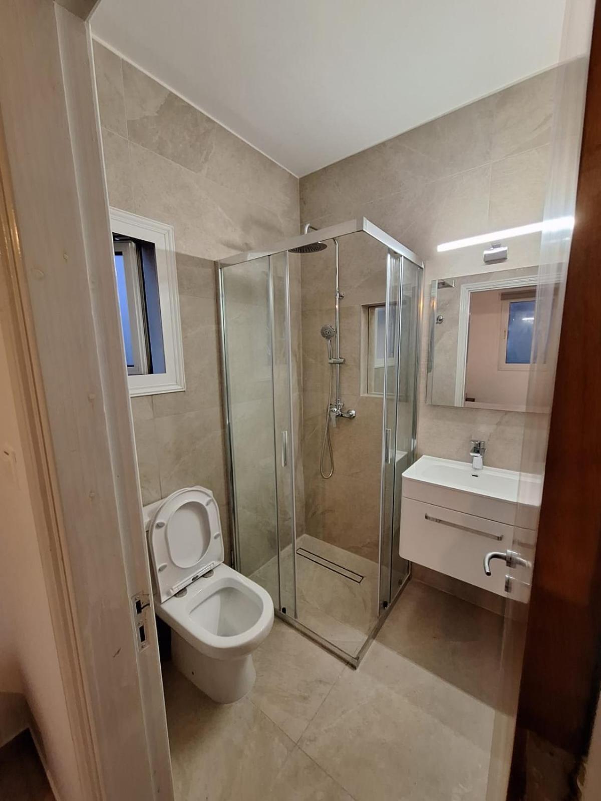 Villa Lynn Chill Out Seaview 아이아 나파 외부 사진